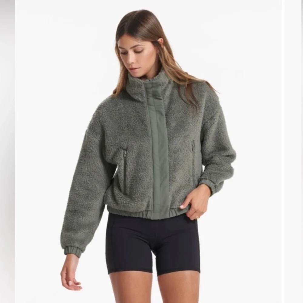 Vuori Cozy Sherpa Jacket - Picture 8 of 10
